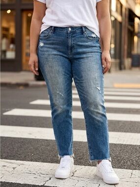 Gap Girlfriend Mid Rise Straight Leg Jeans Size 12 Regular Blue Distressed Denim